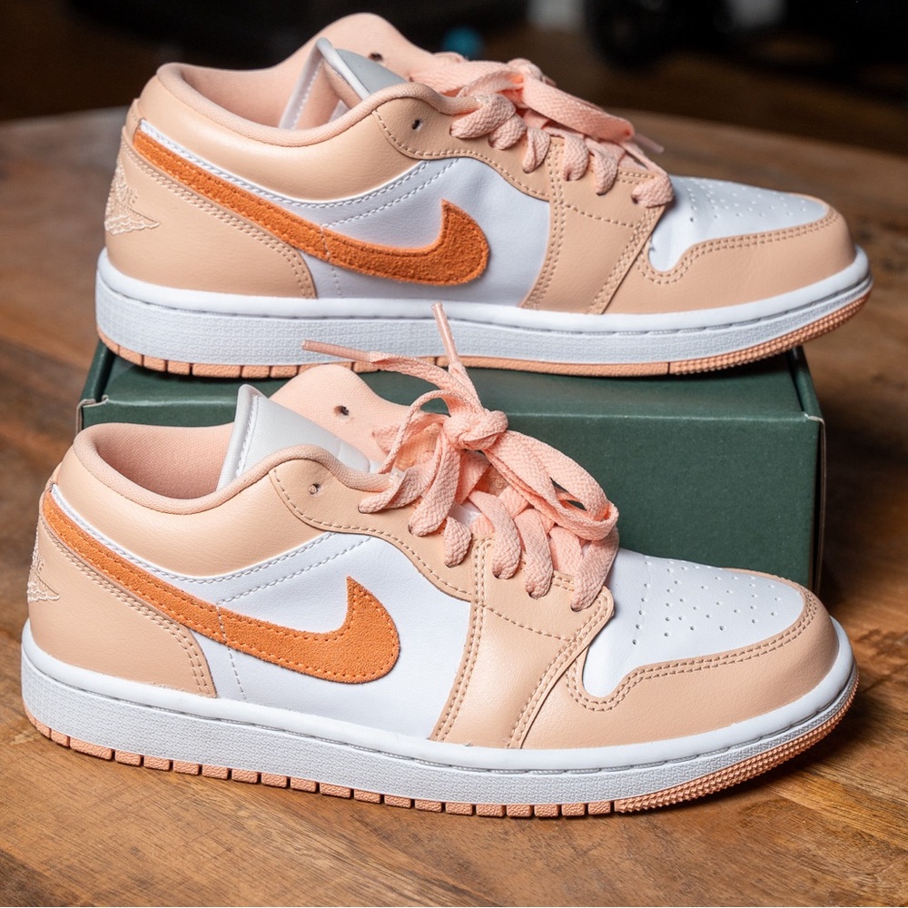 Jordan 1 low “Sunset Haze”
